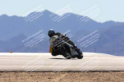 media/Dec-08-2024-CVMA (Sun) [[267e5a7075]]/Race 4-Amateur Supersport Middleweight/